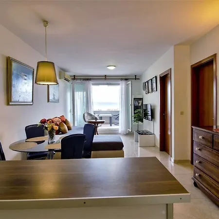 Apartmán Znjan Beachfront Balcony 2plus2 Sea View Split