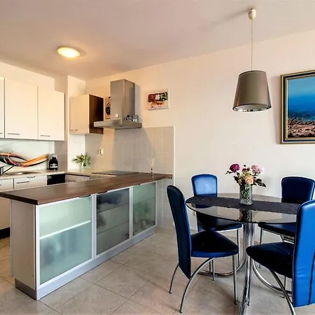 Znjan Beachfront Balcony 2plus2 Sea View *